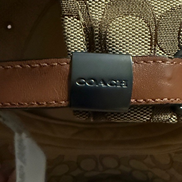 Coach Signature khaki Textured baseball hat - Picture 3 of 4